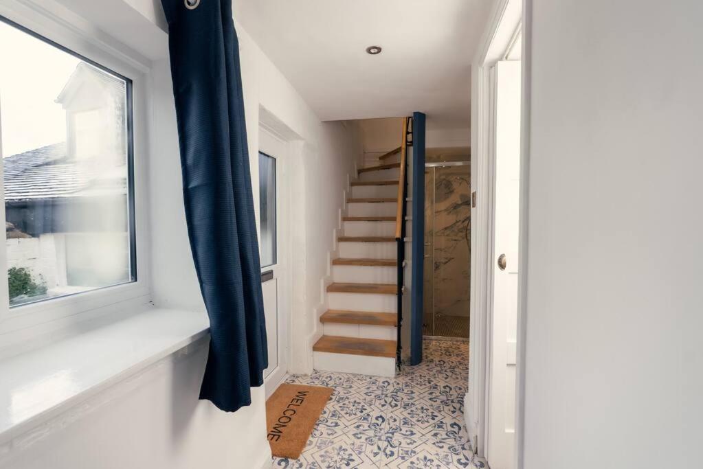 Cosy Hillside Apartment Great Malvern